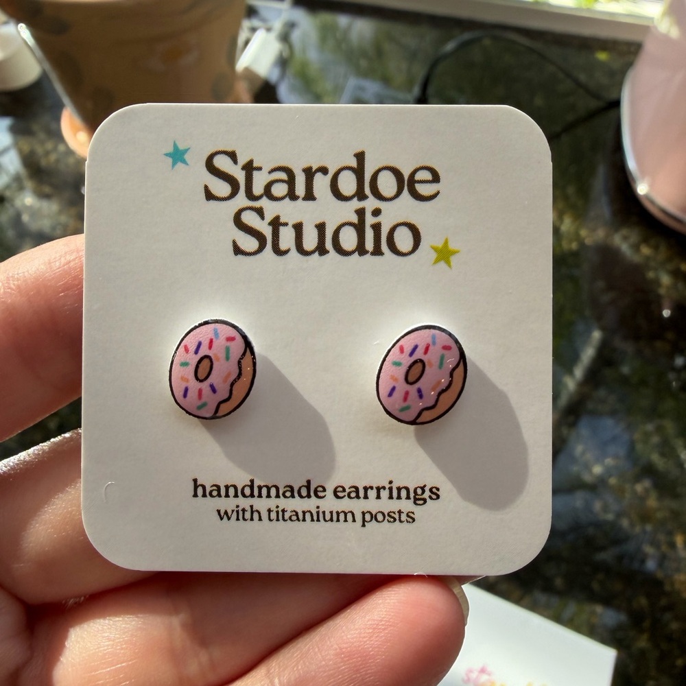 Pink Donut Earrings 🍩